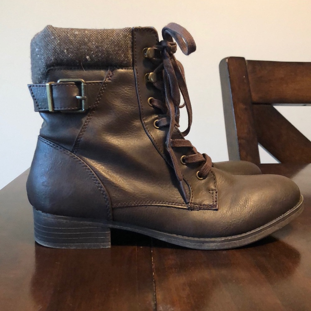 Women’s Zip Up Combat Boots
